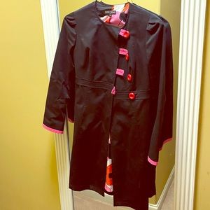 Detail black with accent pink, red coat